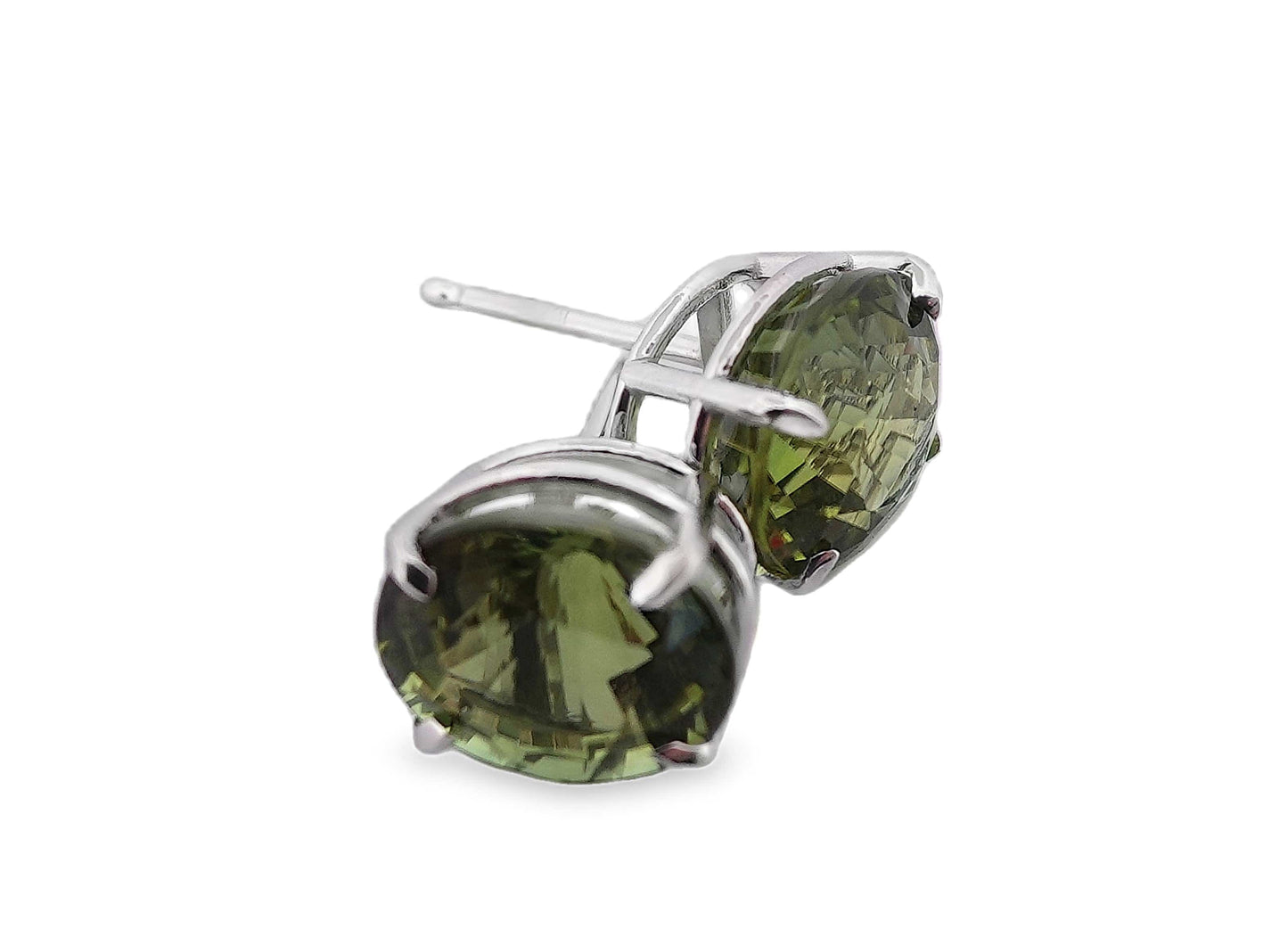 10K WG 9X7MM OVAL PERIDOT STUD EARRINGS