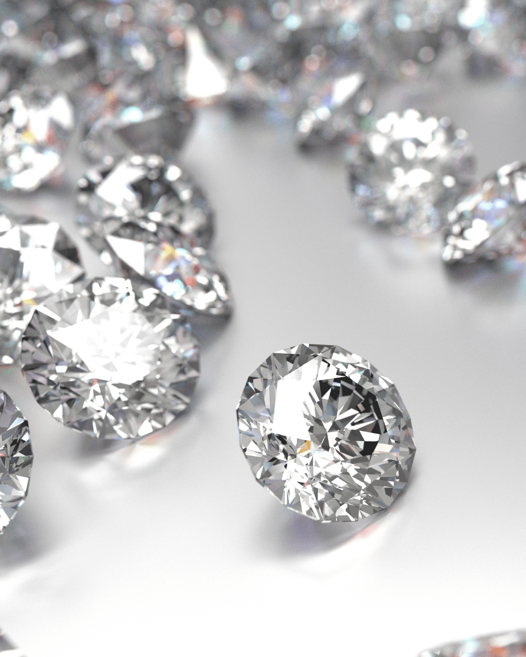 Lab-Grown vs. Natural Diamonds: What’s the Difference in 2025?