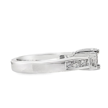 14K WHITE GOLD .68 CT NATURAL PRINCESS CUT DIAMOND CENTER I/SI1 1.10 CT TW NATURAL PRINCESS DIAMOND ACCENT THREE STONE STYLE RING