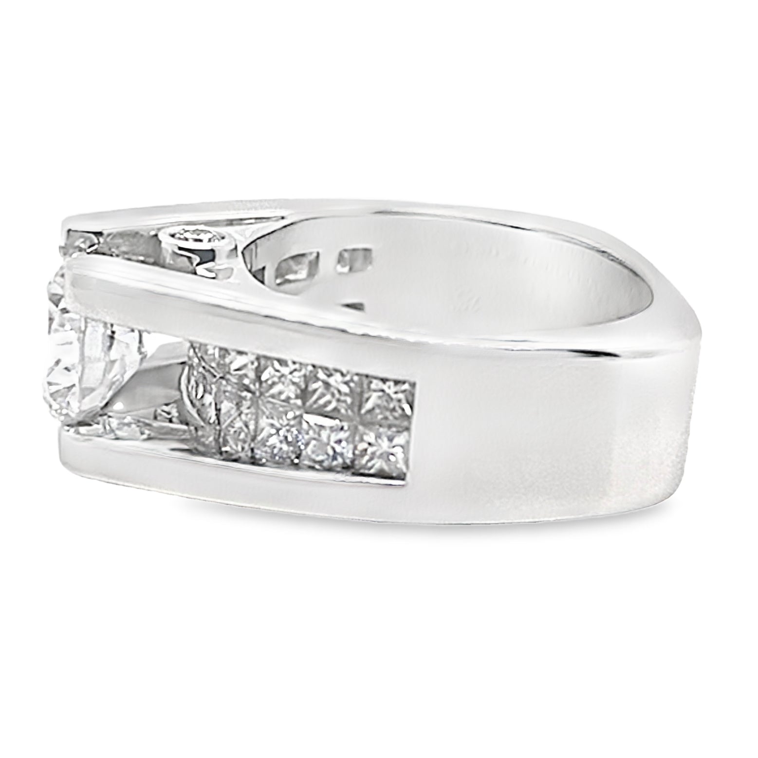 14K WHITE GOLD CZ CENTER (8.5MM RBC) 2.60 CT NATRUAL CUT ACCENT 2 ROWS OF PRINCESS CUT INVISIBLE SET RING