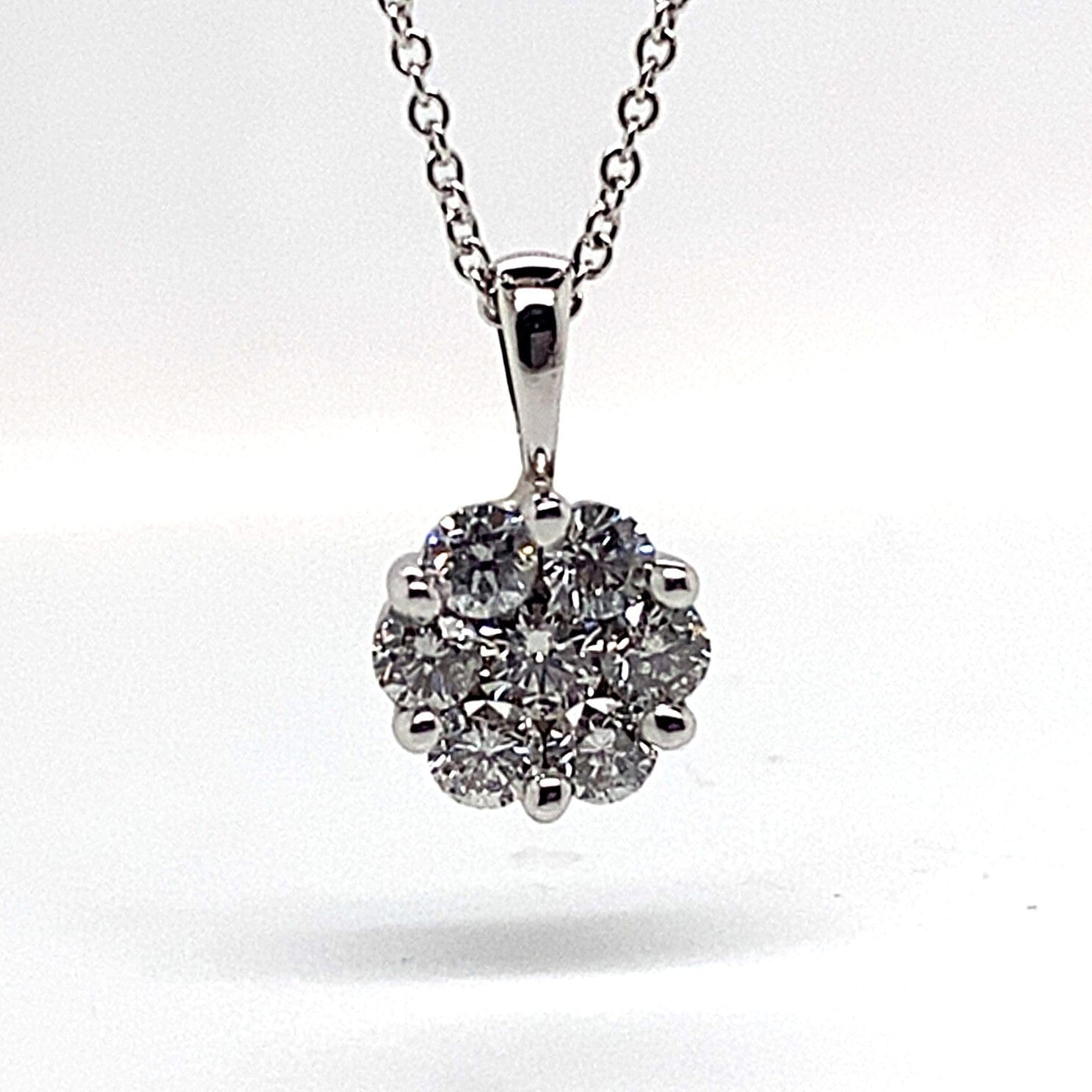 14K WHITE GOLD .80 CT TW NATURAL ROUND BRILLIANT DIAMOND CLUSTER STYLE PENDANT WITH 18" ROLO CHAIN
