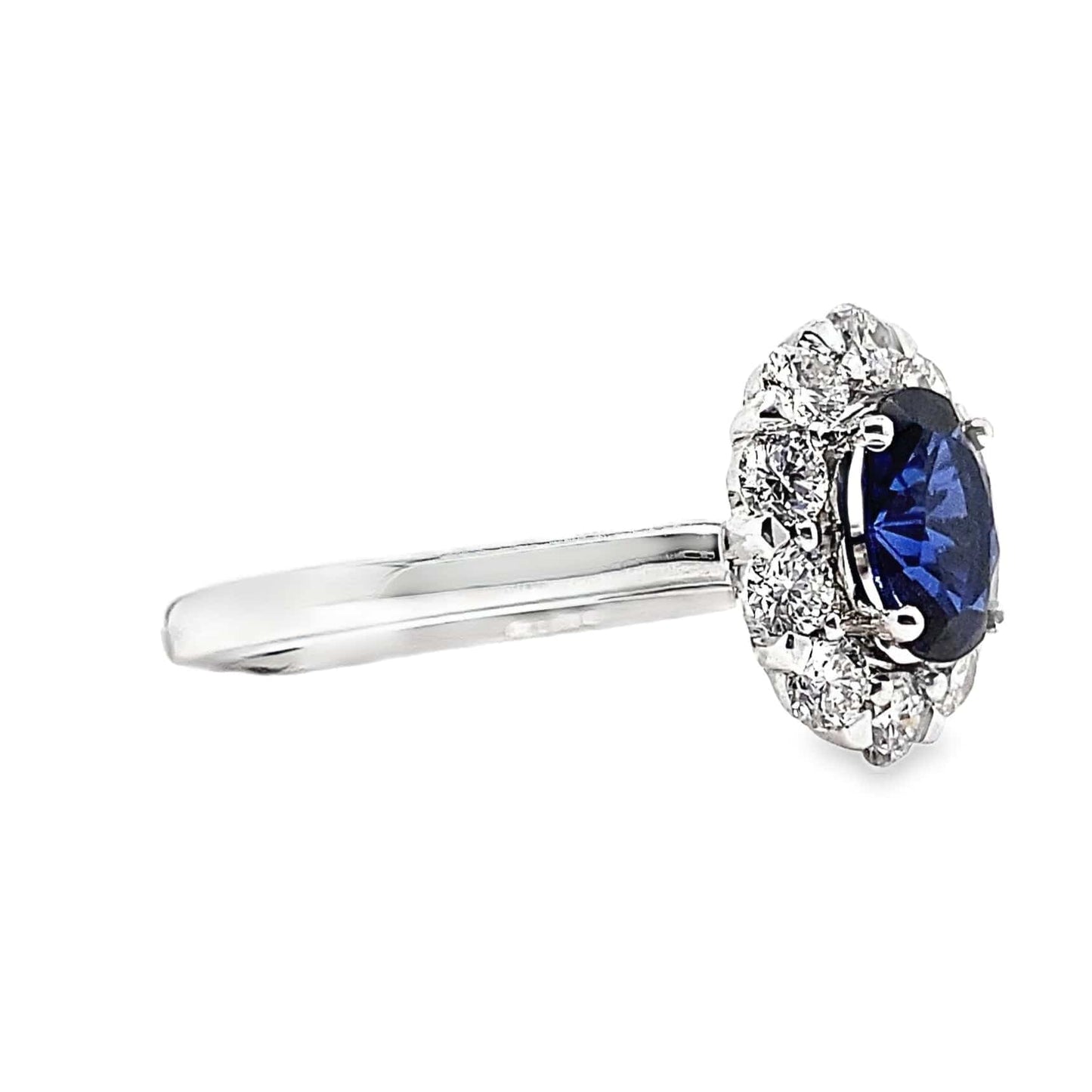 14K WHITE GOLD 7X5 MM OVAL LAB BLUE SAPPHIRE 3/4 CT TW NATURAL ROUND BRILLIANT DIAMOND ACCENT CLUSTER RING