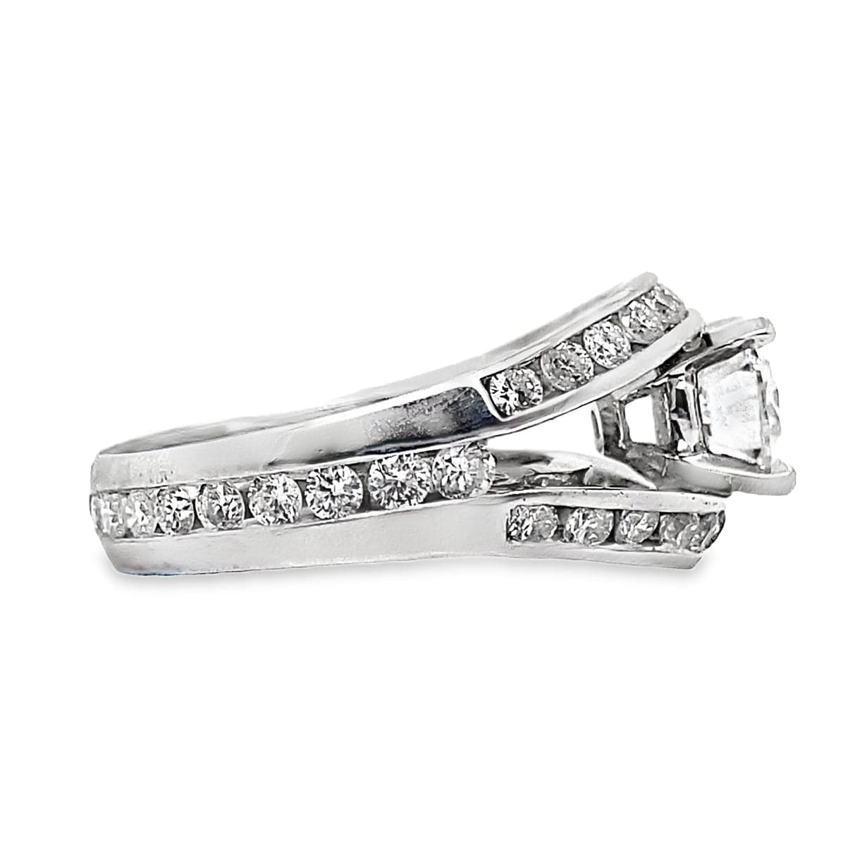 14K WHITE GOLD 6.5 MM ROUND BRILLIANT MOISSANITE CENTER 1.65 CT TW NATURAL ROUND BRILLIANT DIAMOND ACCENT RING