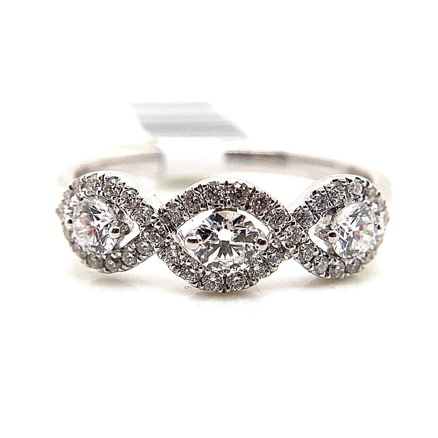 18K WHITE GOLD .57 CT TW NATURAL DIAMOND BAND