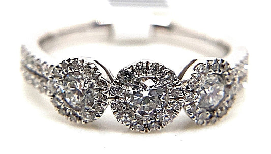 18K WHITE GOLD .62 CT TW NATURAL DIAMOND BAND