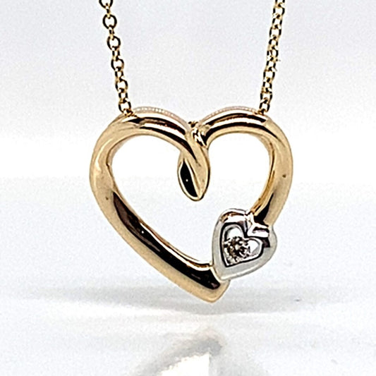 14K YELLOW GOLD   NATURAL DIAMOND  HEART SHAPE PENDANT WITH CHAIN