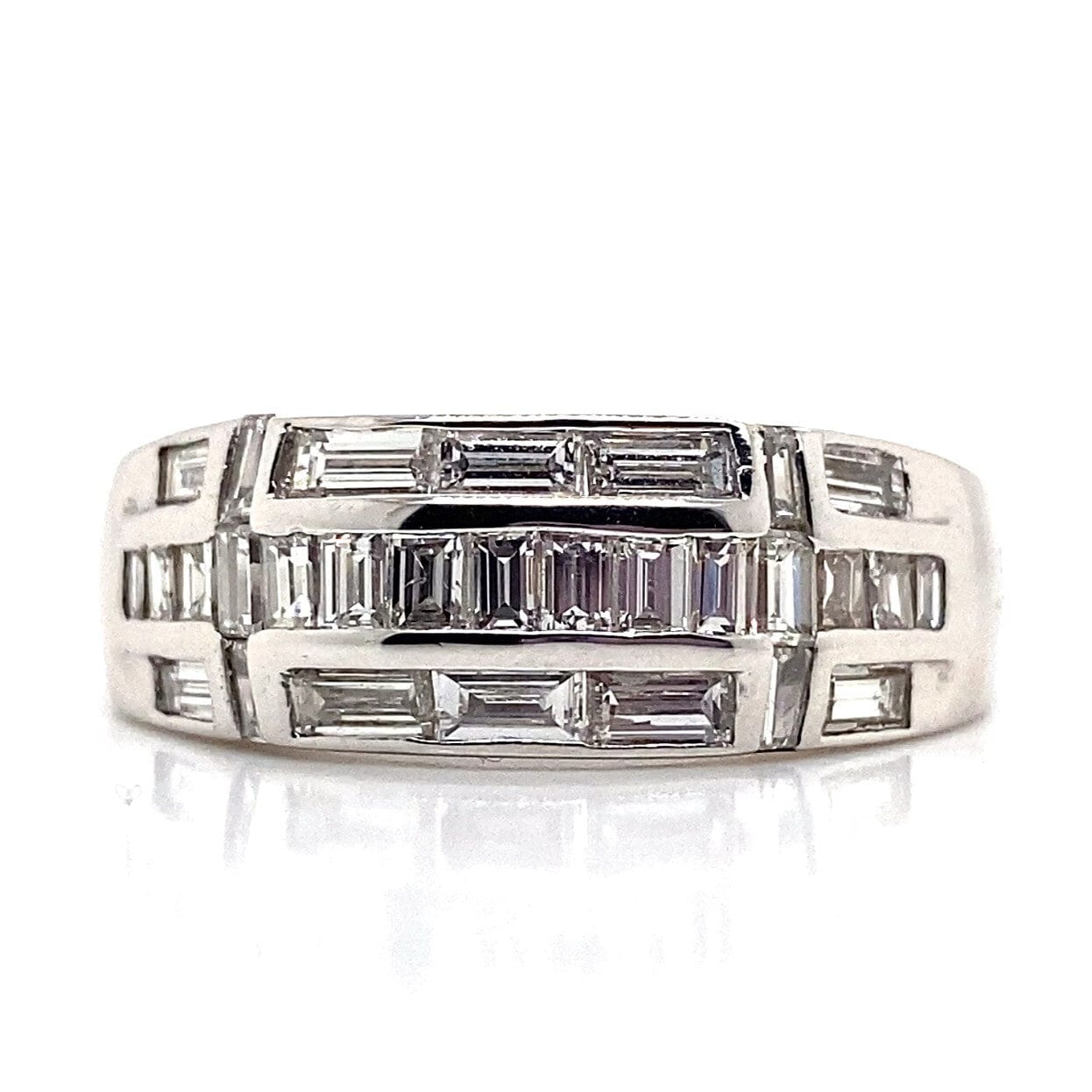 14K WHITE GOLD LADIES FASHION RING WITH 2.20 CT TW BAGUETTE CHANNEL BAND