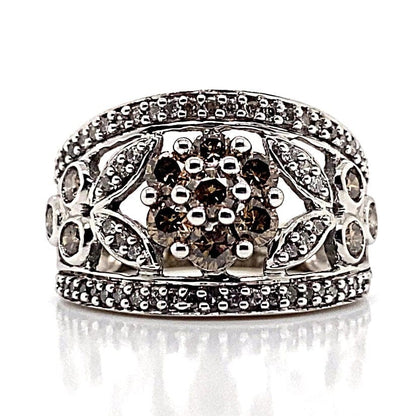 14K WHITE GOLD 1.10 CT TW CHOCOLATE AND WHITE DIAMOND DESIGN BAND