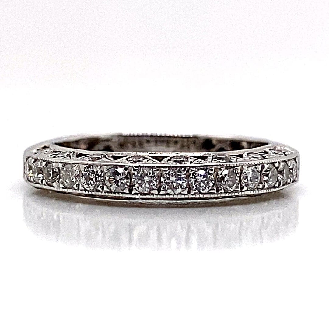 18K WHITE GOLD 3/4 CT TW DIAMOND BAND W/ DIAMOND SCALLOPED BAND