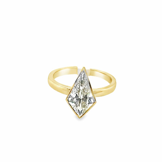 14K YELLOW GOLD  2.21CT KITE SHAPE LAB GROWN DIAMOND CENTER F/VS2  BEZEL STYLE RING