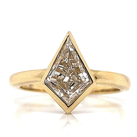 14K YELLOW GOLD 2.00 CT E/VS1 KITE SHAPED LAB GROWN DIAMOND CENTER BEZEL SET RING