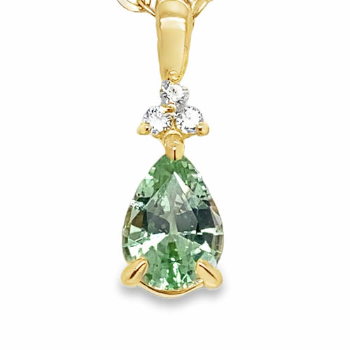 14KY 1.34CT PEAR LIGHT GREEN DEMANTOID GARNET .12CTW DIAMOND PENDANT