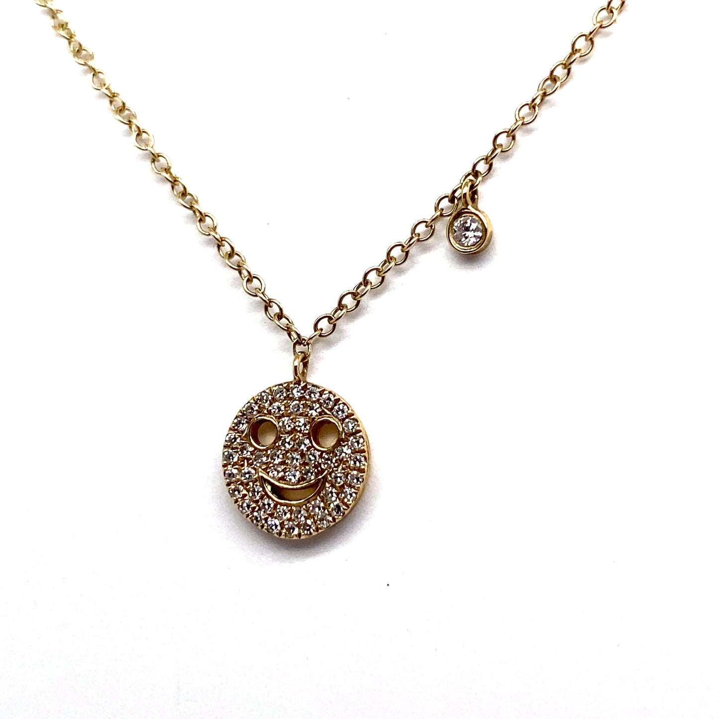 christopher fine diamonds 14k yellow gold .12 ct tw natural diamond  smile face pave plate necklace