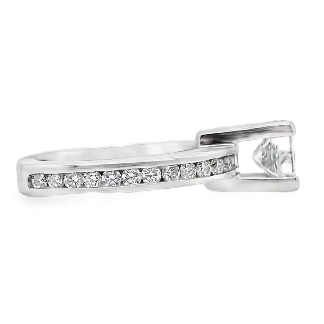 14K WHITE GOLD 1.00 CT PRINCESS CUT G/I1 NATURAL DIAMOND CENTER (CHIPPED NON-CERT) 0.35 CTW NATURAL DIAMOND ACCENTS
