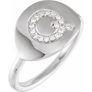 14K WHITE 1/10 CTW NATURAL DIAMOND INITIAL Q RING