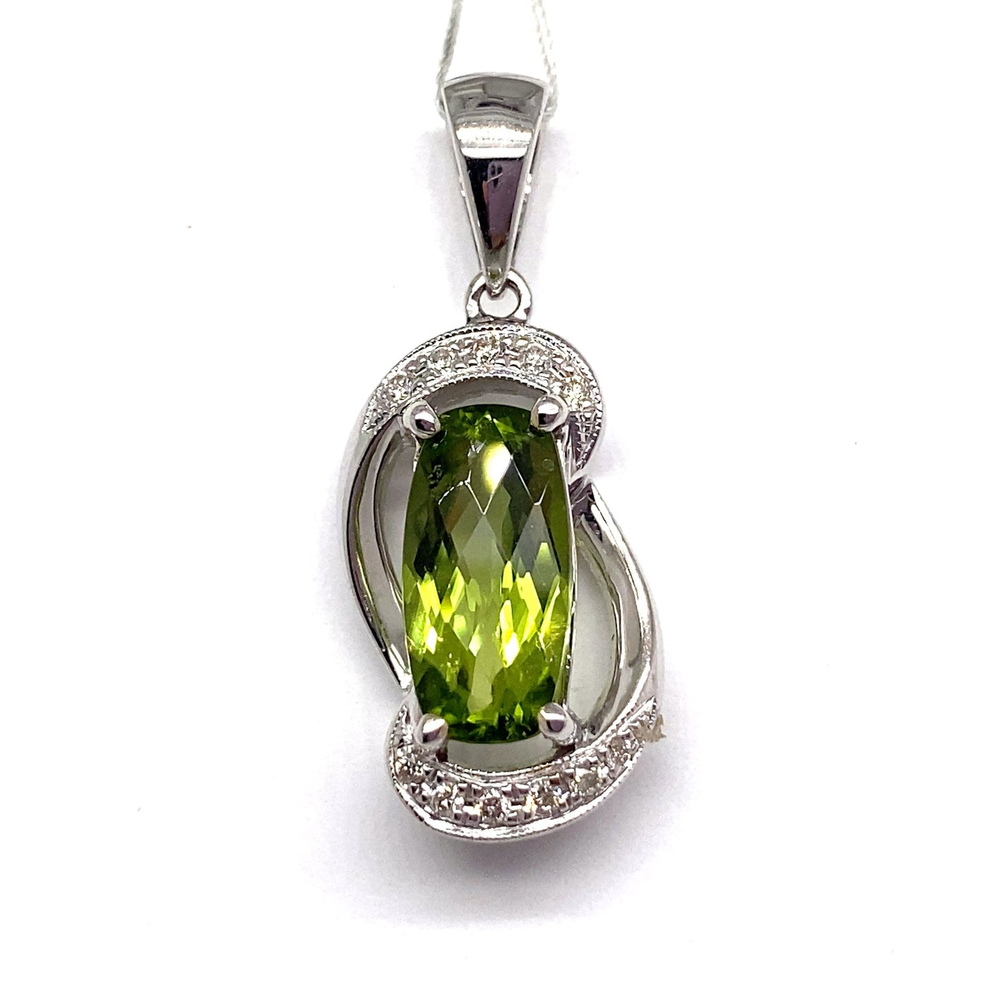 livingstone jewelry 14k white gold 3.20 ct peridot center 0.09 ct tw natural diamond accent pendant