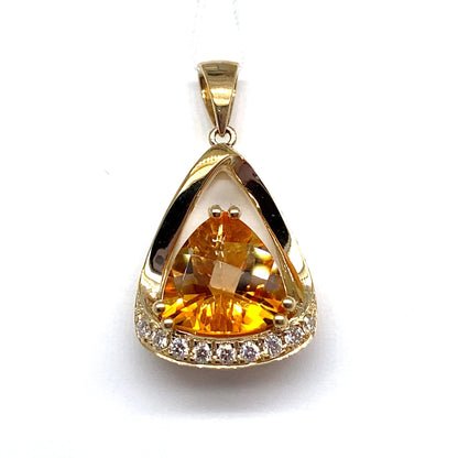 LIVINGSTONE JEWELRY 14K WHITE GOLD 2.40 CT CITRINE CENTER 0.135 CT TW NATURAL DIAMOND ACCENT PENDANT