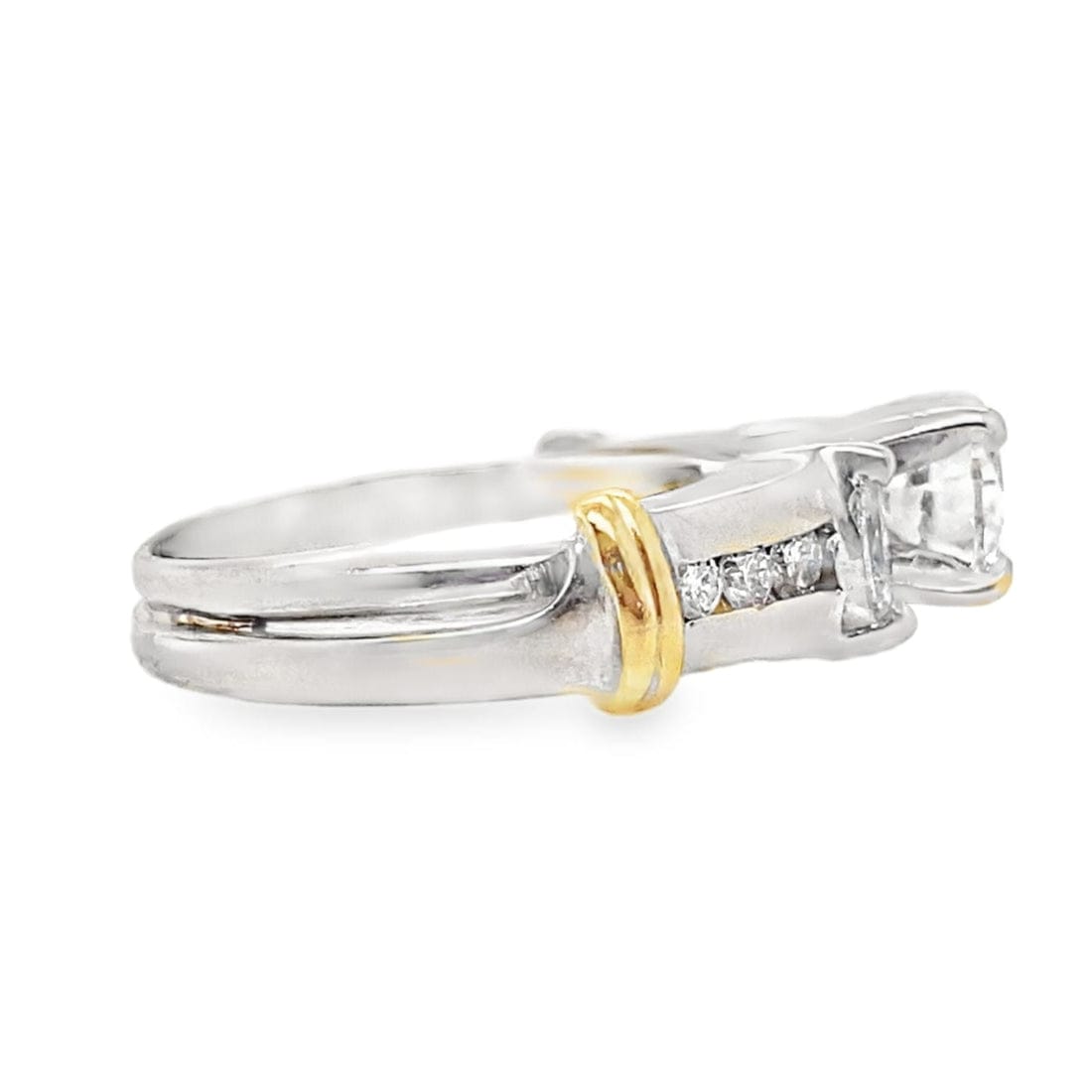 14K WHITE AND YELLOW GOLD .75CT ROUND BRILLIANT G/VVS2 NATURAL DIAMOND CENTER .32CT TW NATURAL DIAMOND ACCENT RING