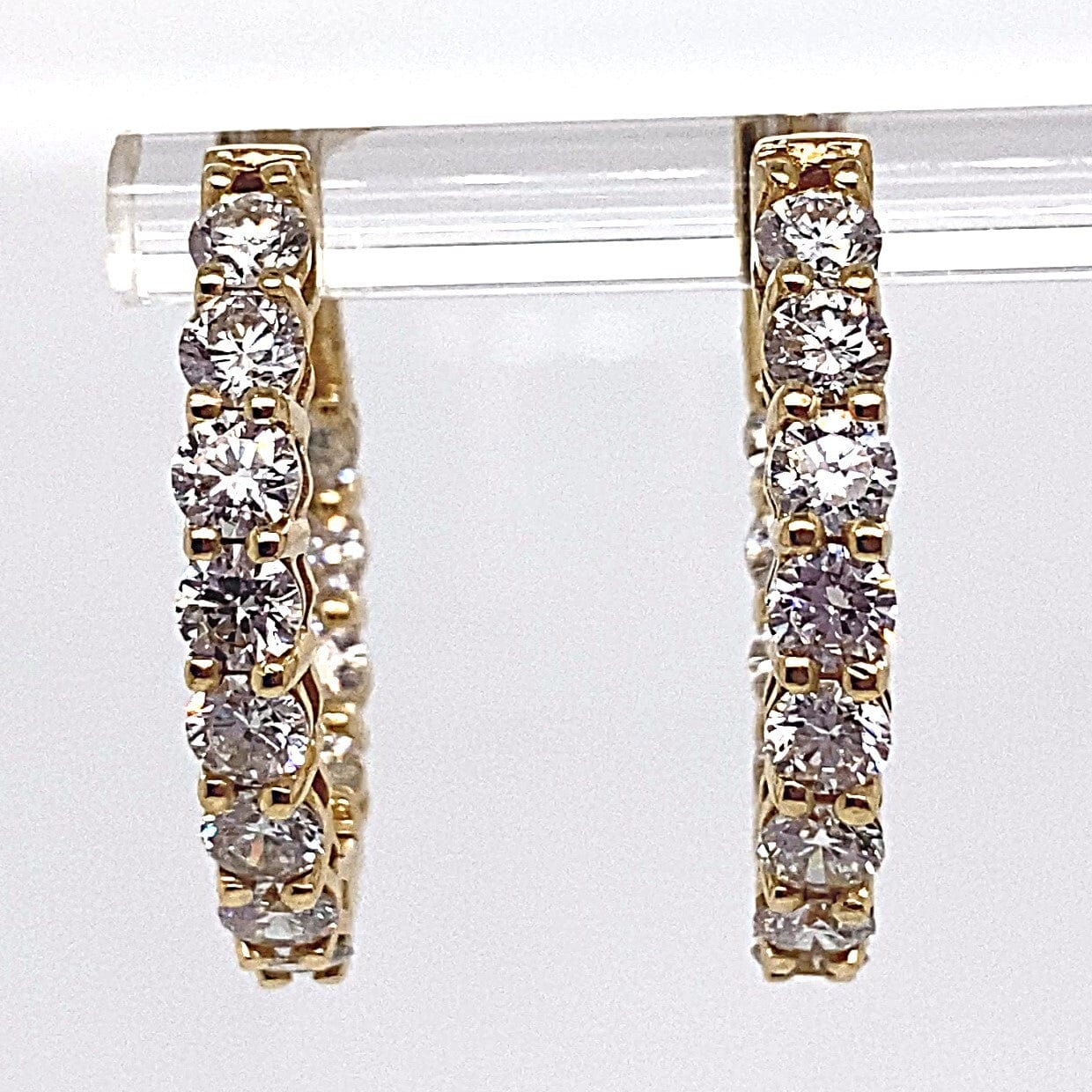 14K YELLOW GOLD 2.91 CT TW LAB GROWN DIAMOND ROUND BRILLIANT OVAL SHAPE IN AND OUT STYLE HOOP EARRINGS
