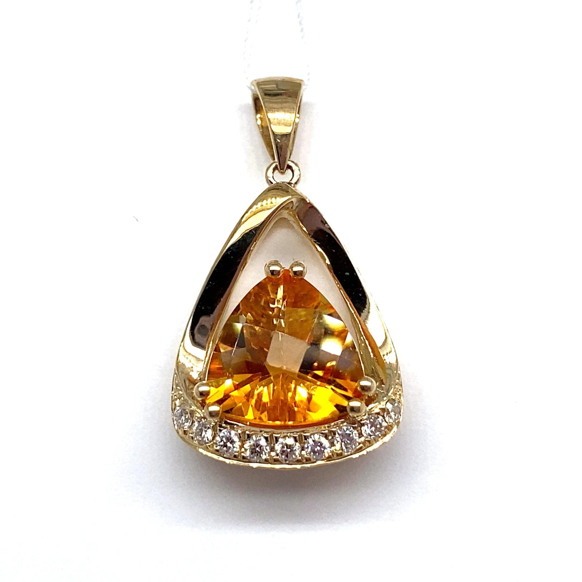 14K WHITE GOLD 2.40 CT CITRINE CENTER 0.135 CT TW NATURAL DIAMOND ACCENT PENDANT