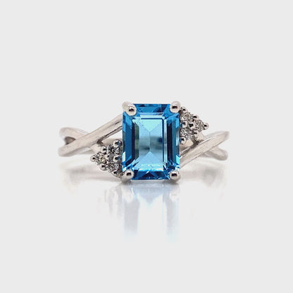 14K WHITE GOLD 1.80 CT SWISS BLUE TOPAZ CENTER 0.078 TW NATURAL DIAMOND ACCENT RING