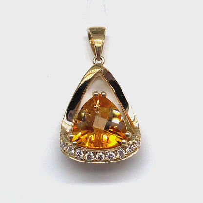 14K WHITE GOLD 2.40 CT CITRINE CENTER 0.135 CT TW NATURAL DIAMOND ACCENT PENDANT