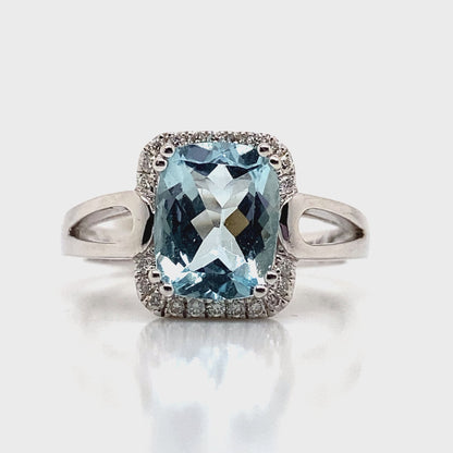 14K WHITE GOLD 2.15 CT AQUAMARINE CENTER 0.132 TW NATURAL DIAMOND ACCENT RING