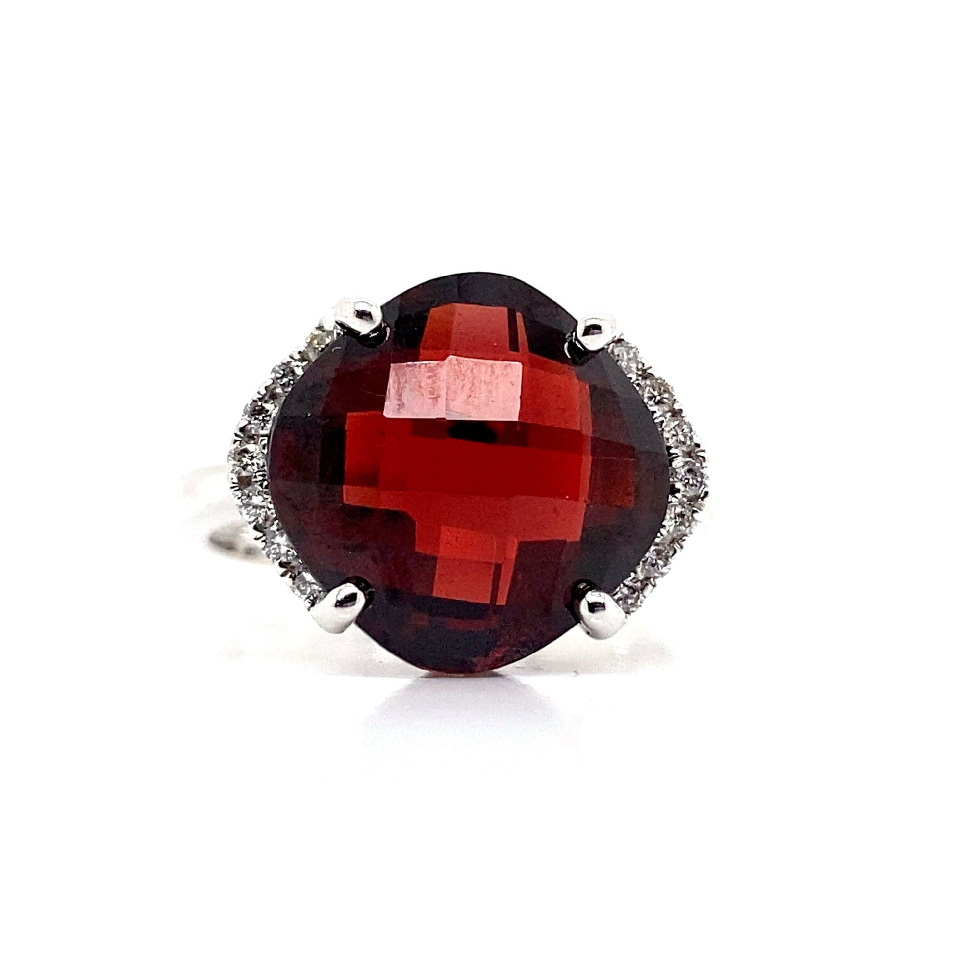 14K WHITE GOLD 8.50 CT GARNET CENTER 0.112 TW NATURAL DIAMOND ACCENT RING