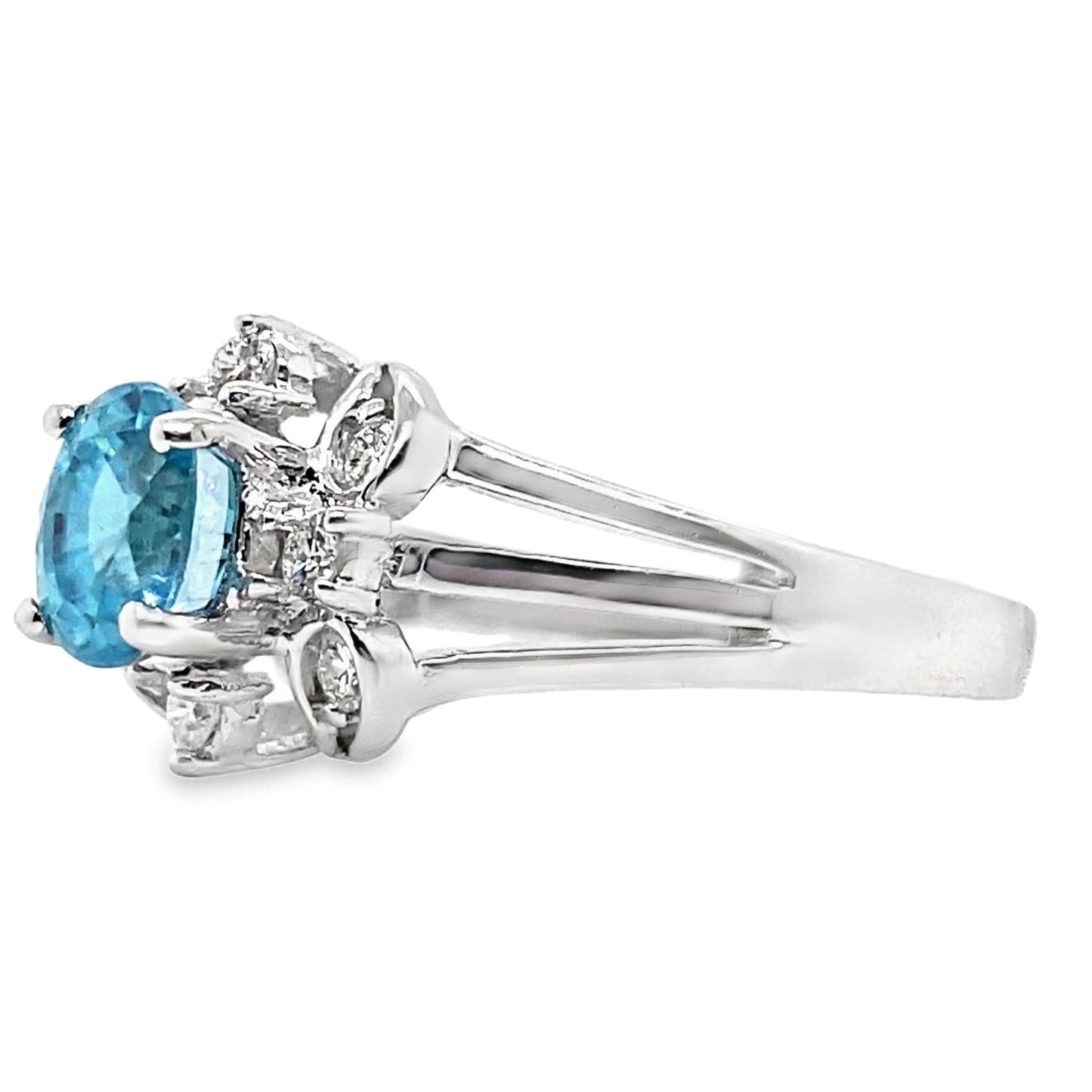 14K WHITE GOLD 1.70 CT BLUE ZIRCON CENTER 0.208 TW NATURAL DIAMOND ACCENT RING