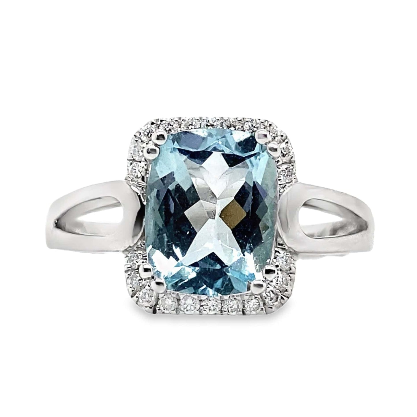 14K WHITE GOLD 2.15 CT AQUAMARINE CENTER 0.132 TW NATURAL DIAMOND ACCENT RING
