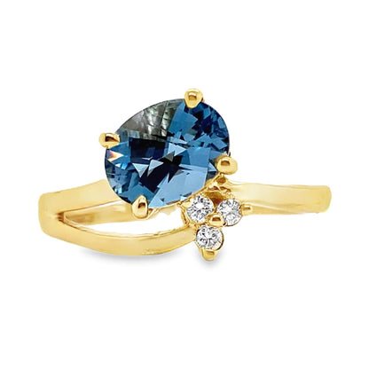 14K WHITE GOLD 1.55 CT LONDON BLUE TOPAZ CENTER 0.06 TW NATURAL DIAMOND ACCENT RING
