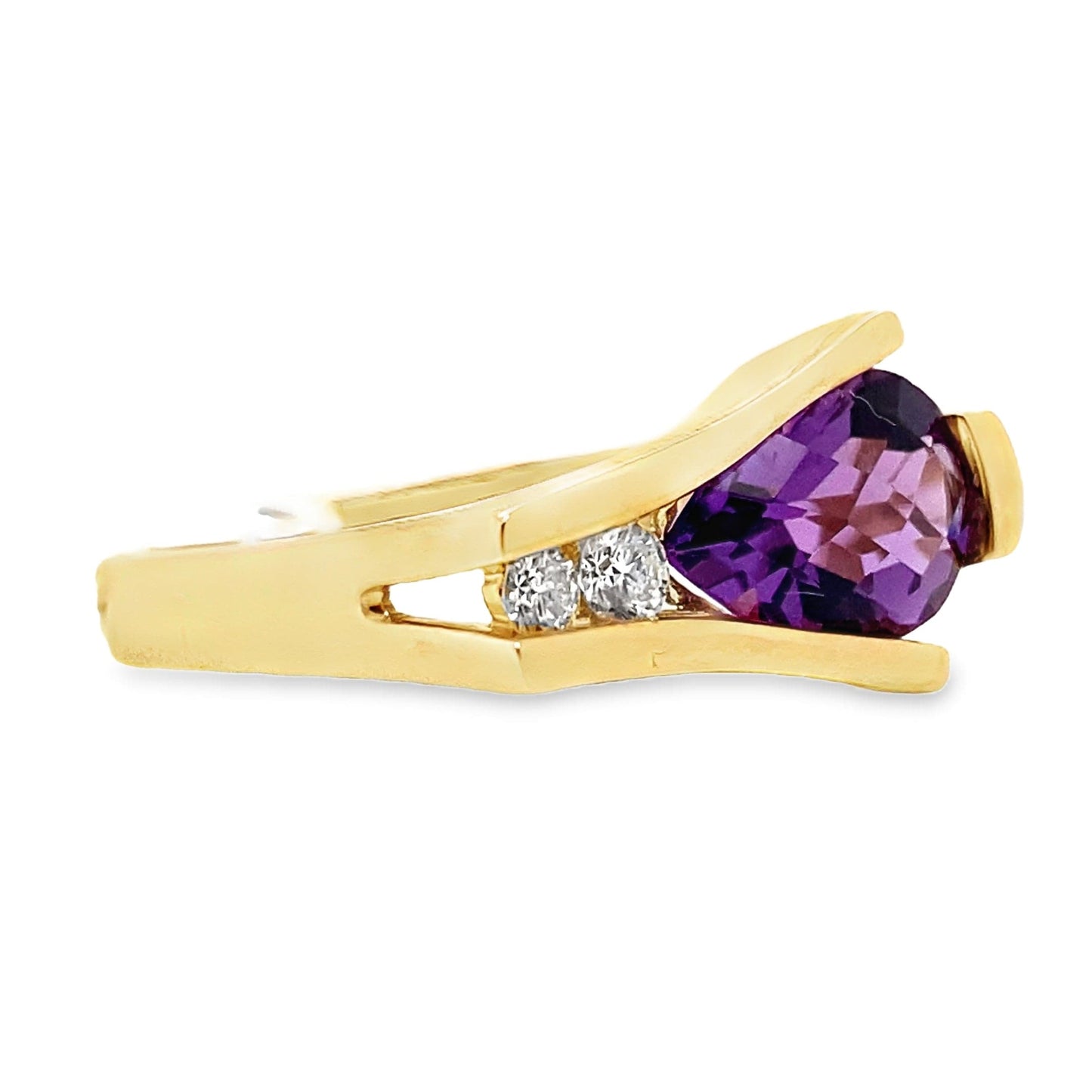 14K WHITE GOLD 1.80 CT AMETHYST CENTER 0.12 TW NATURAL DIAMOND ACCENT RING