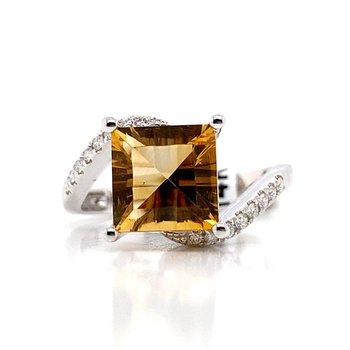 14K WHITE GOLD 2.85 CT CITRINE CENTER 0.132 TW NATURAL DIAMOND ACCENT RING