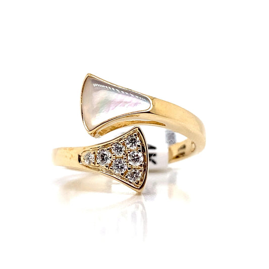 14K WHITE GOLD 0.38 CT MOTHER OF PEARL CENTER 0.153 TW NATURAL DIAMOND ACCENT RING