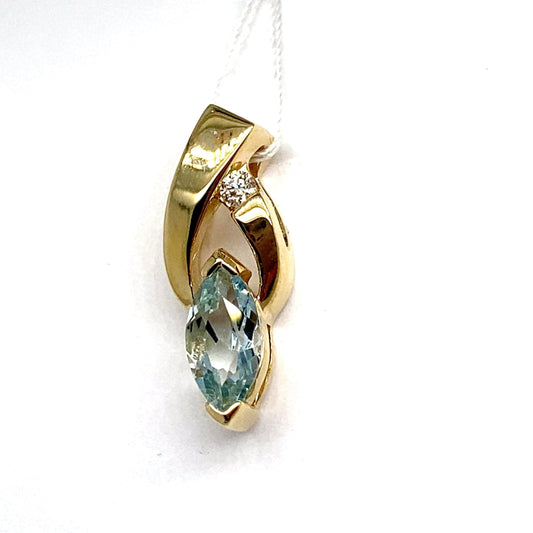 14K WHITE GOLD 0.54 CT AQUAMARINE CENTER 0.031 CT TW NATURAL DIAMOND ACCENT PENDANT