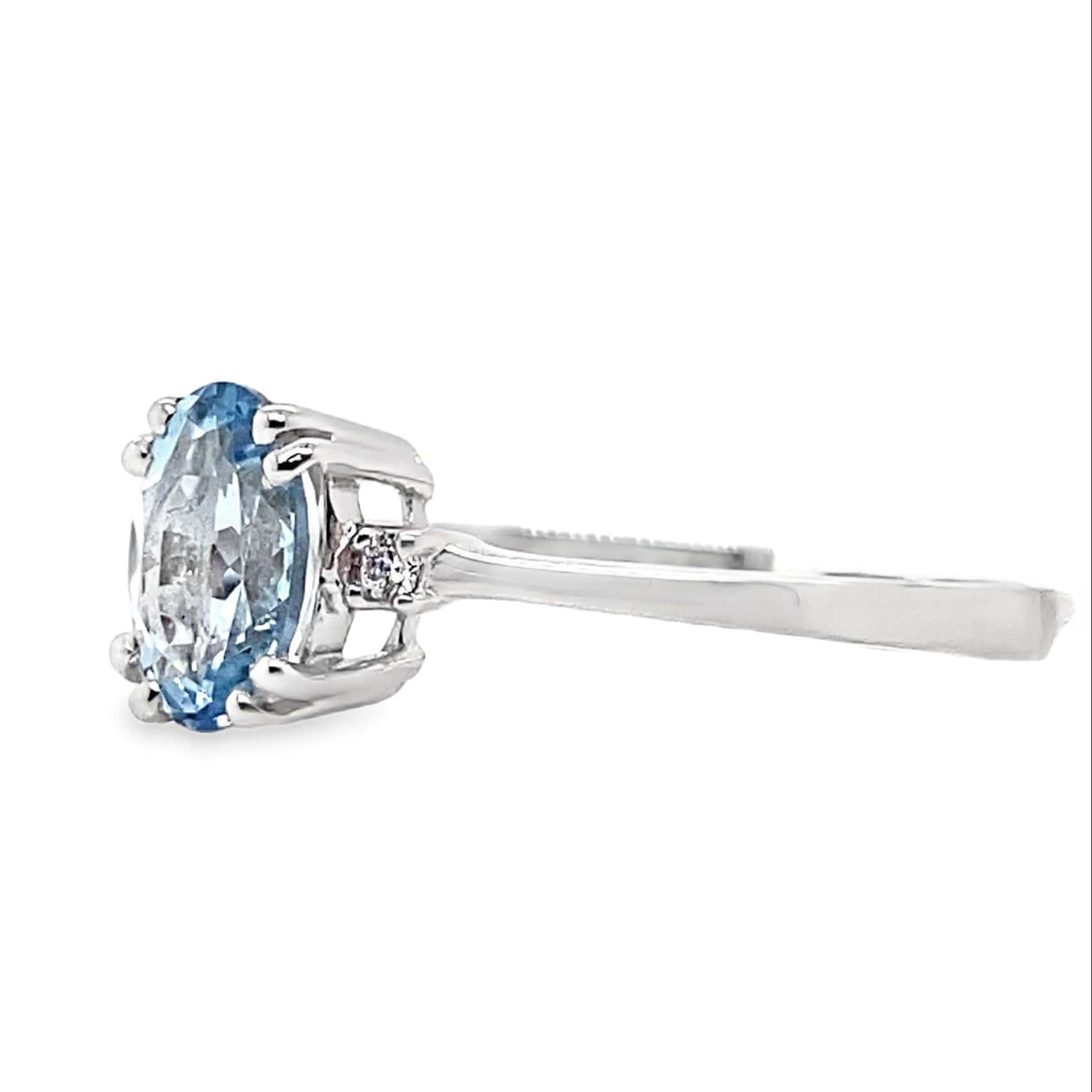 14K WHITE GOLD 0.70 CT AQUAMARINE CENTER 0.022 TW NATURAL DIAMOND ACCENT RING