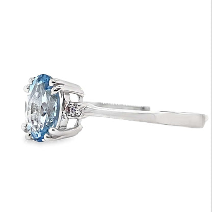 14K WHITE GOLD 0.70 CT AQUAMARINE CENTER 0.022 TW NATURAL DIAMOND ACCENT RING