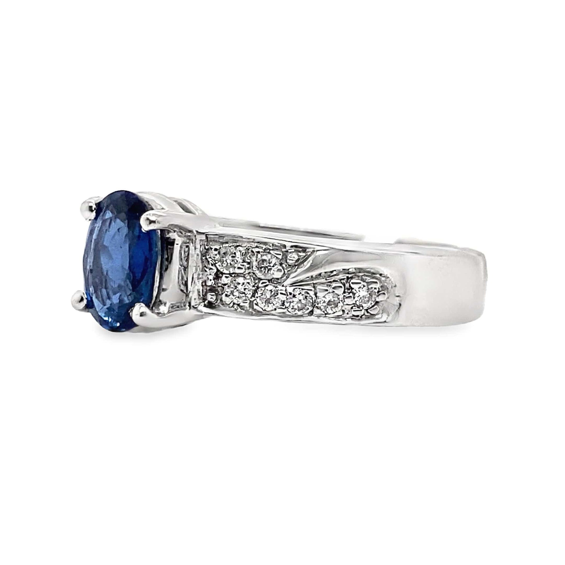 14K WHITE GOLD .95 CT BLUE SAPPHIRE CENTER .14 CT TW ROUND BRILLIANT NATURAL DIAMOND ACCENT FASHION RING